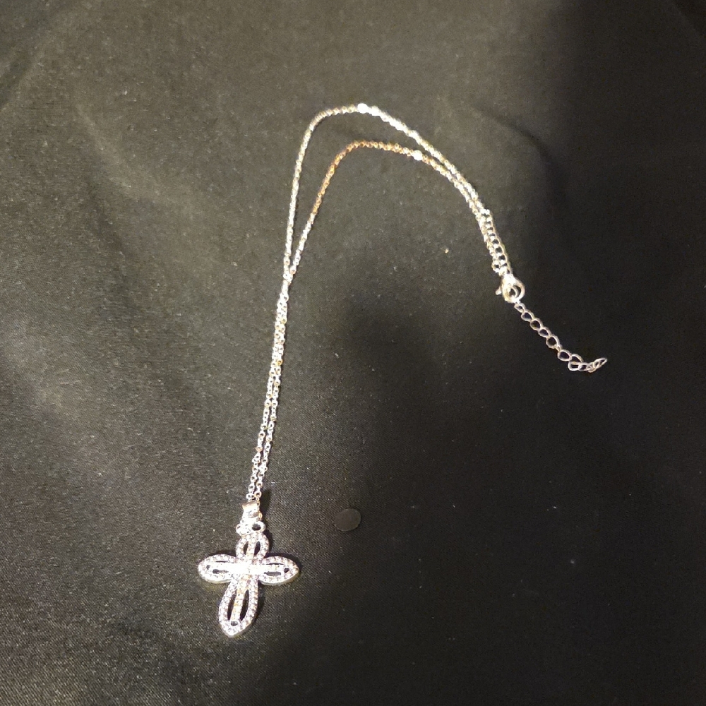 Elegant Silver Cross Pendant Necklace